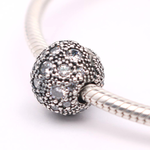 PANDORA Cosmic Stars Clip with Clear Zirconia - 791286CZ - Picture 4 of 9